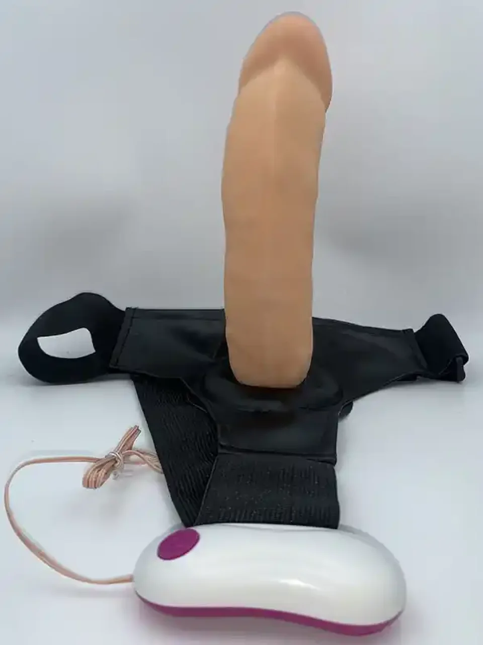 #9953 - NOXXX Belden Bağlamalı Titreşimli İçi Boş Realistik Penis 21 cm