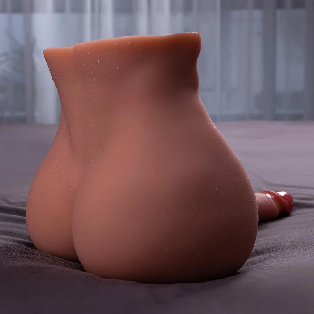 #12599 - Realistik İleri Geri Hareketli 18cm Penisli Anal Girişli Erkek Vücut