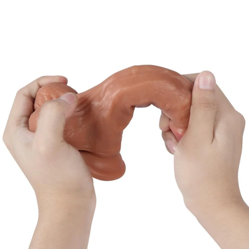 #3960 - Belden Bağlamalı Su Fışkırtmalı Vantuzlu Ten Dokulu 18 cm Penis