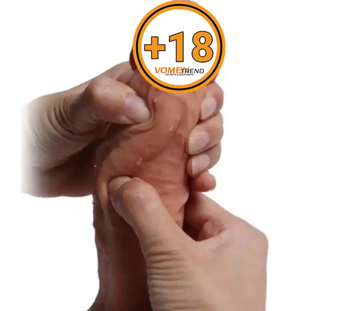 #BDM10029 - 22 cm Gerçekçi Çift Katmanlı Silikon Dildo Penis